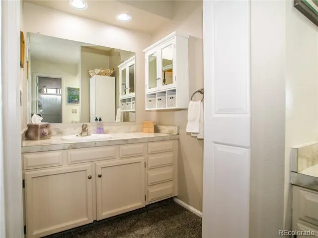 12420 E Pacific Circle #A Aurora, CO 80014