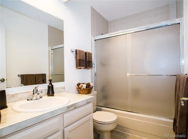 12420 E Pacific Circle #A Aurora, CO 80014