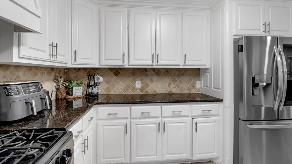 813 Beacon Hill Drive Irving, TX 75061