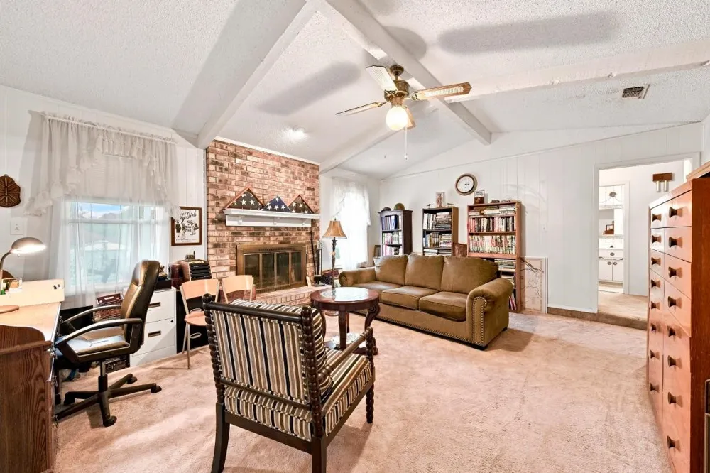 105 Virginia Hewitt, TX 76643