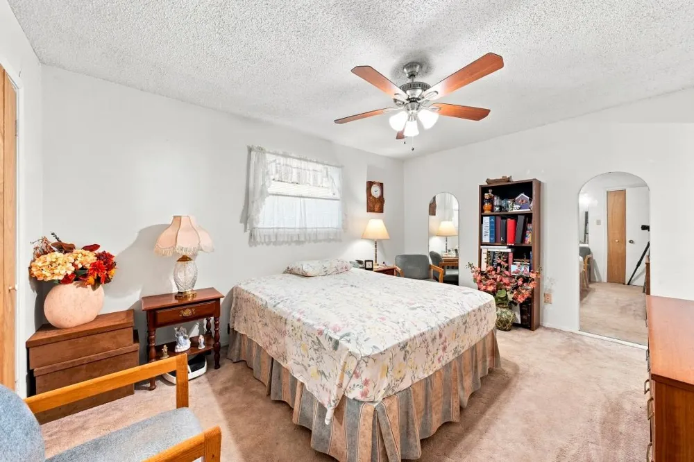 105 Virginia Hewitt, TX 76643