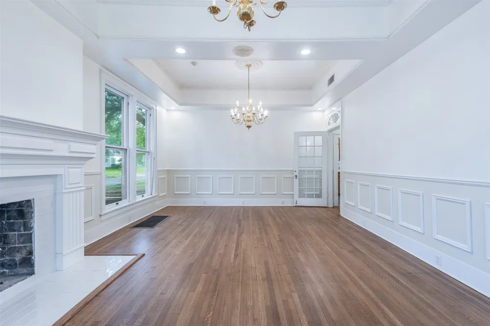 721 W Washington Street Sherman, TX 75092