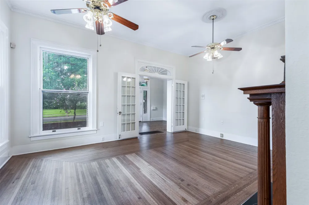 721 W Washington Street Sherman, TX 75092