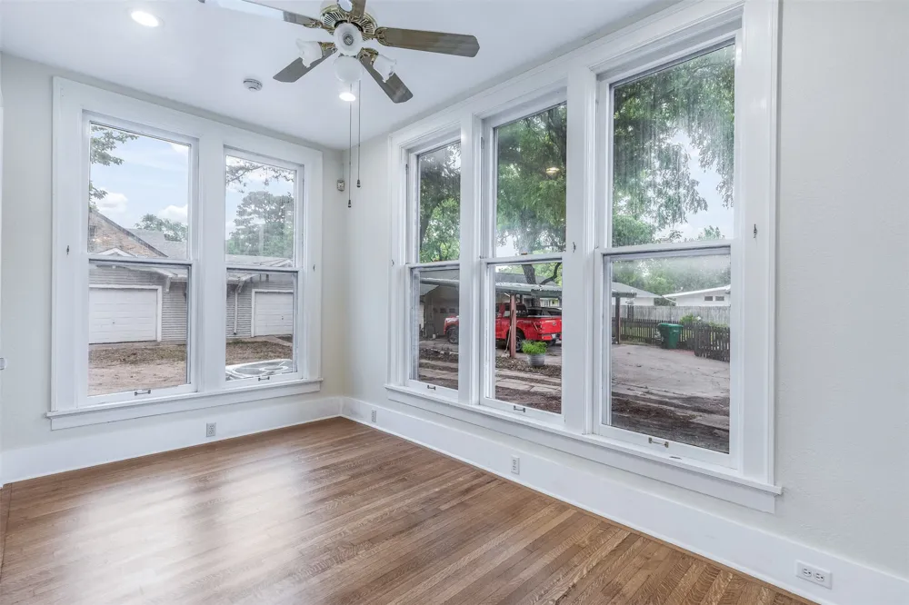 721 W Washington Street Sherman, TX 75092