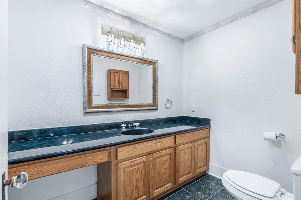721 W Washington Street Sherman, TX 75092