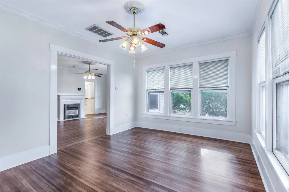 721 W Washington Street Sherman, TX 75092