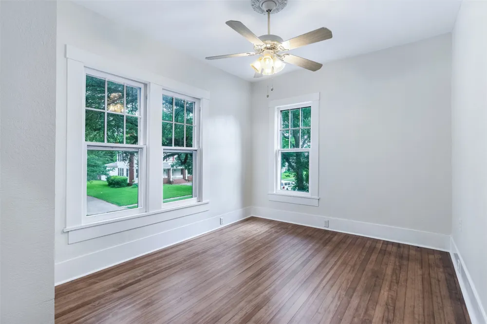721 W Washington Street Sherman, TX 75092
