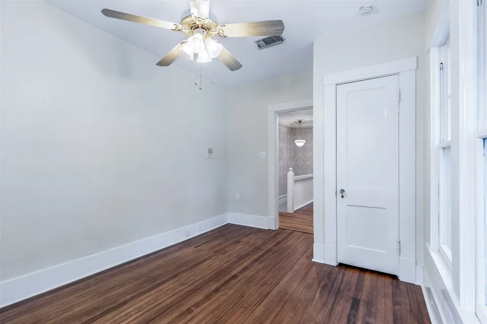 721 W Washington Street Sherman, TX 75092