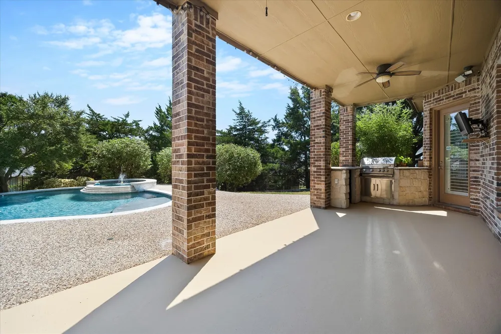 804 White Buffalo Lane Heath, TX 75032