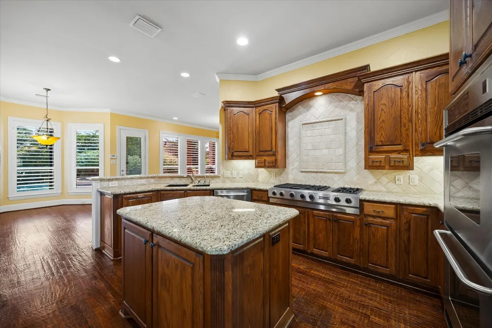 804 White Buffalo Lane Heath, TX 75032