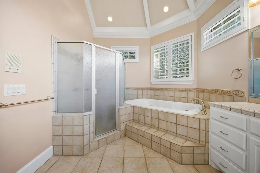 804 White Buffalo Lane Heath, TX 75032
