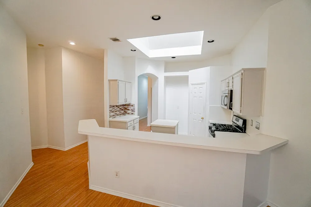 933 Blossomwood Court Arlington, TX 76017