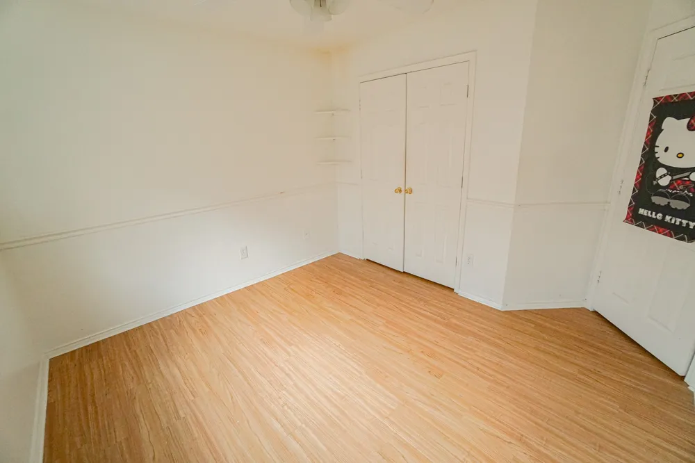 933 Blossomwood Court Arlington, TX 76017