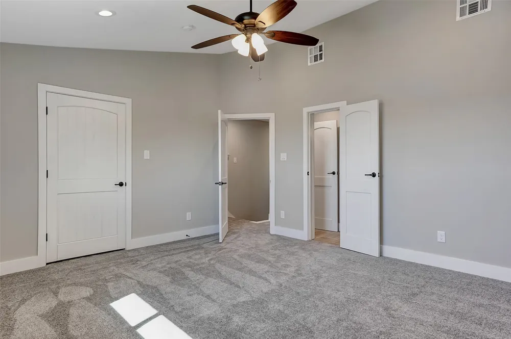 1304 Country Road #B Whitesboro, TX 76273