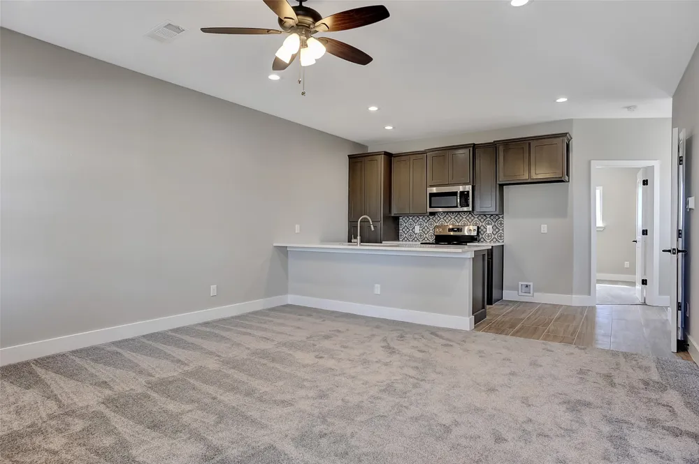 1304 Country Road #B Whitesboro, TX 76273