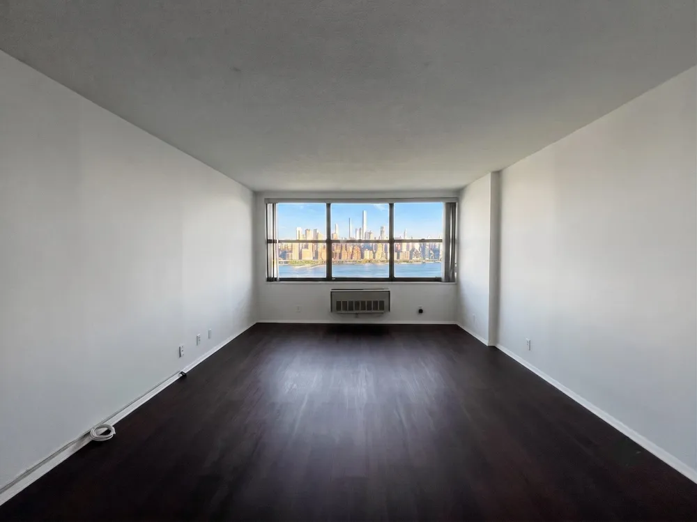 7002 BLVD EAST Guttenberg, NJ 07093