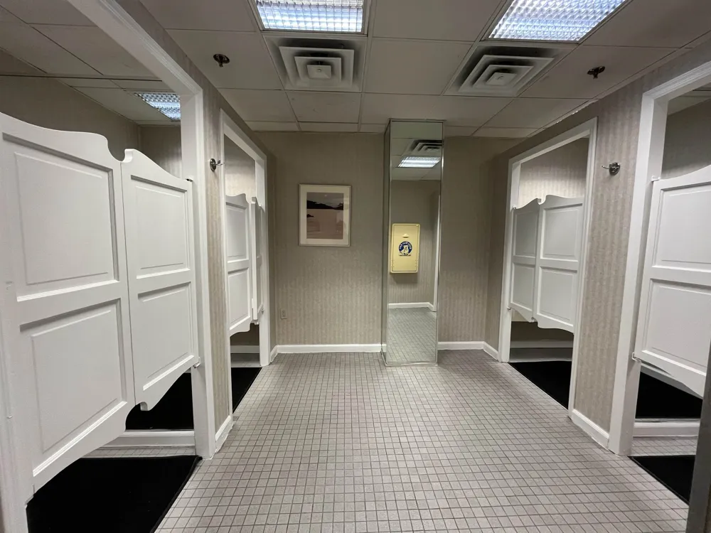 7002 BLVD EAST Guttenberg, NJ 07093
