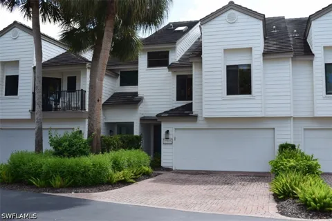 Oakwood Lake Drive