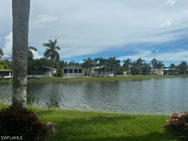 Diamond Lake Circle Naples, FL 34114