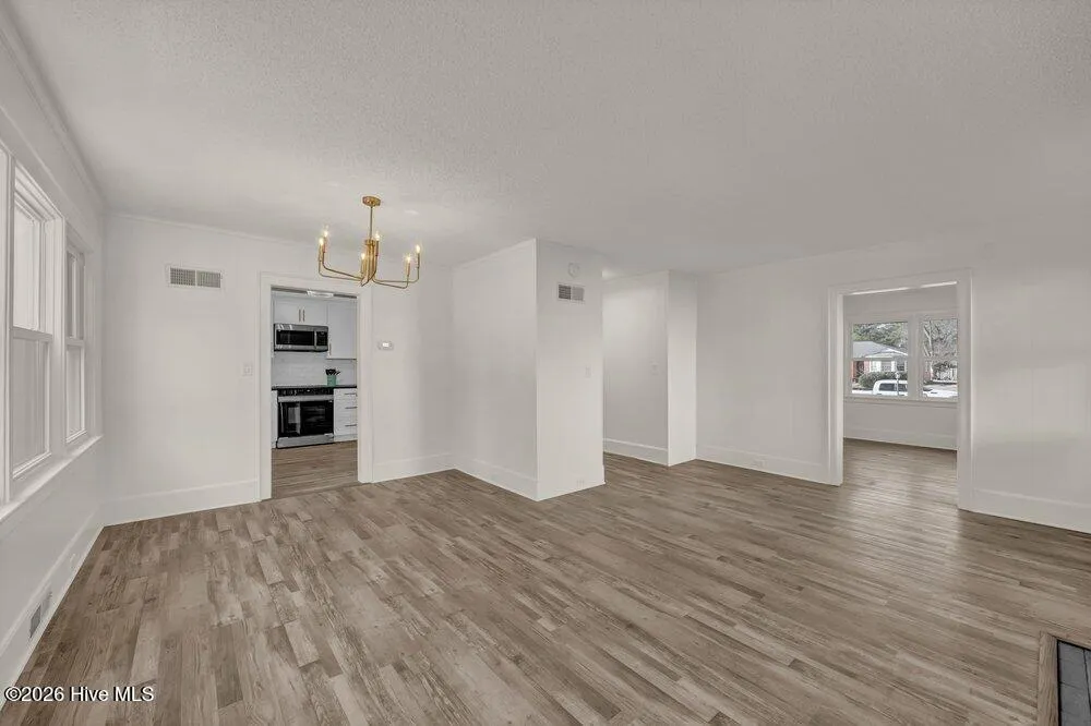 329 Wayne Drive Wilmington, NC 28403
