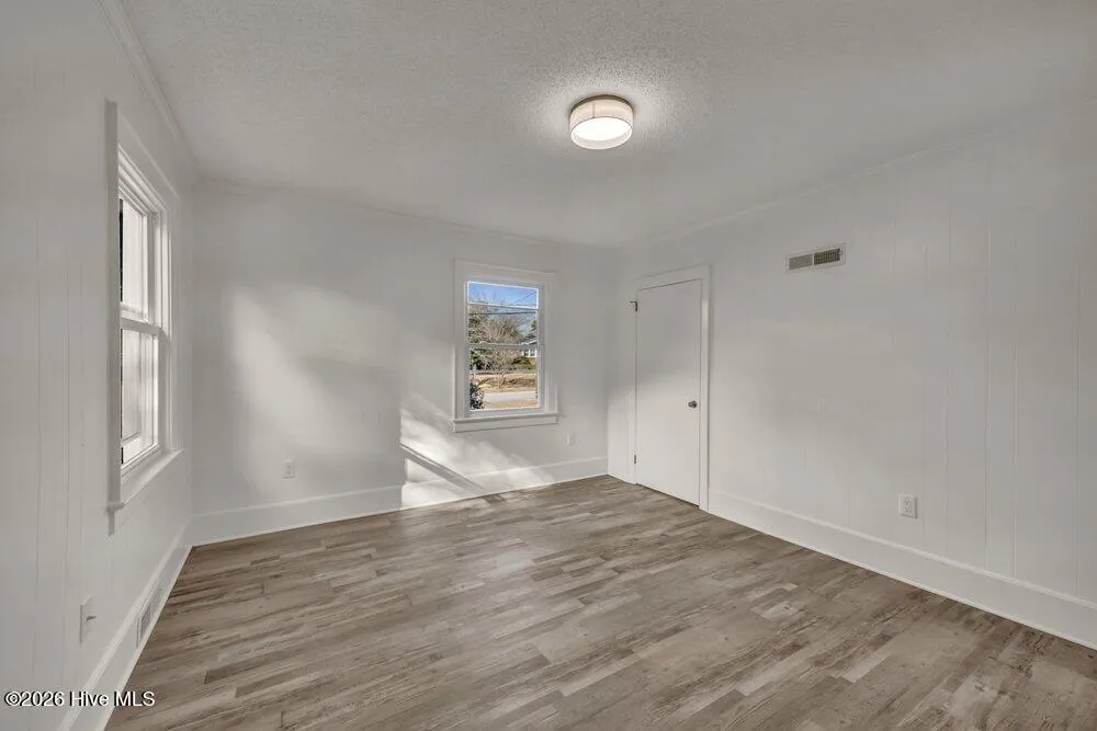 329 Wayne Drive Wilmington, NC 28403
