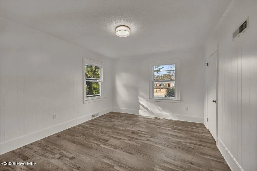 329 Wayne Drive Wilmington, NC 28403