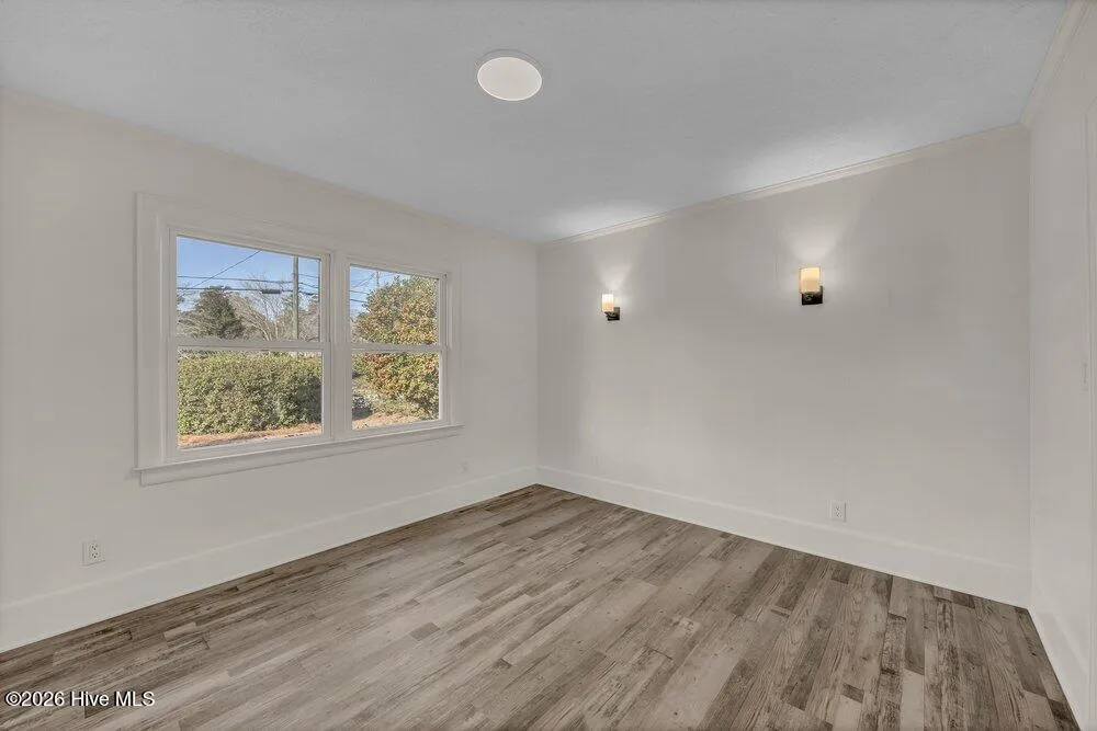 329 Wayne Drive Wilmington, NC 28403