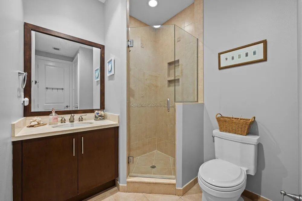 12 SE 1st Avenue #302 Delray Beach, FL 33444