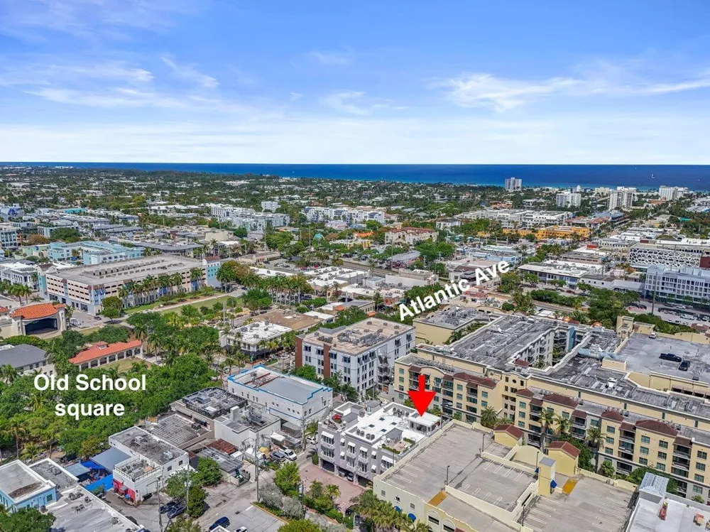12 SE 1st Avenue #302 Delray Beach, FL 33444