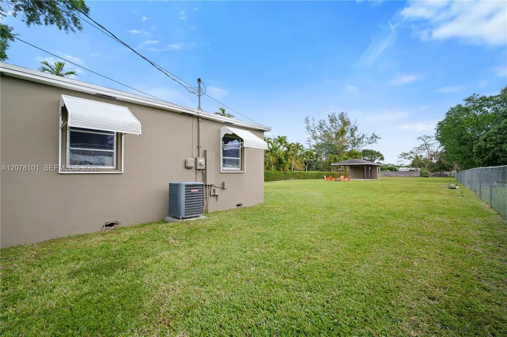 14031 NW 5th Ave Miami, FL 33168