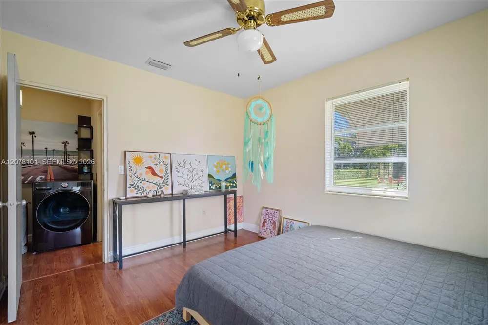 14031 NW 5th Ave Miami, FL 33168