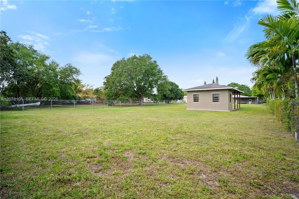14031 NW 5th Ave Miami, FL 33168