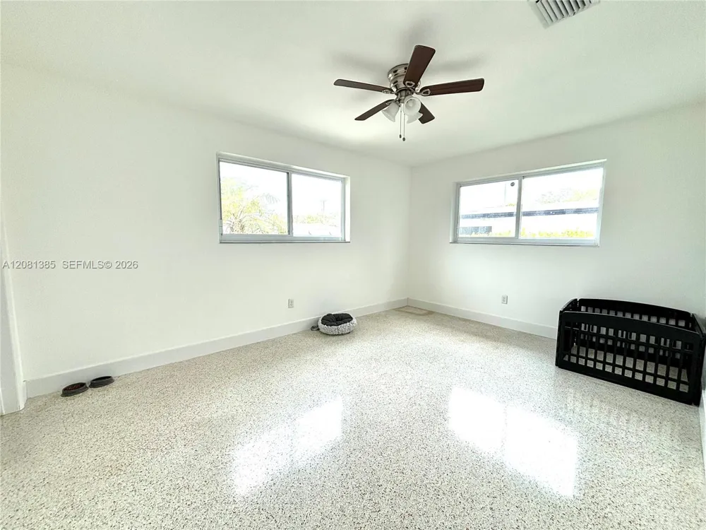 30 NE 125th St North Miami, FL 33161