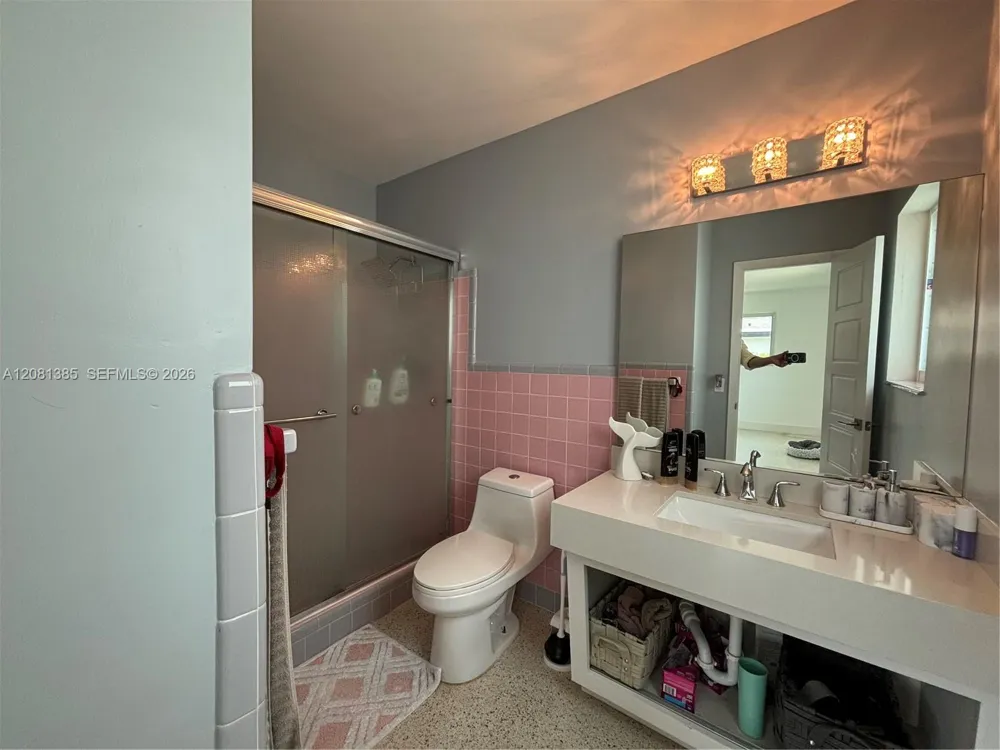 30 NE 125th St North Miami, FL 33161