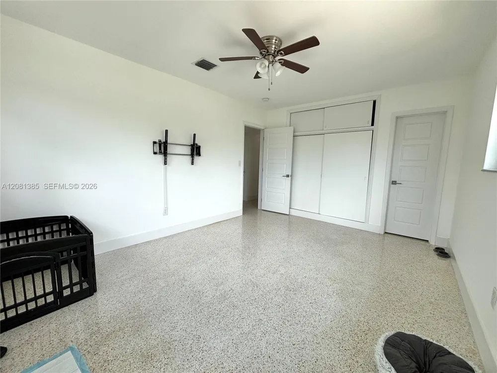 30 NE 125th St North Miami, FL 33161