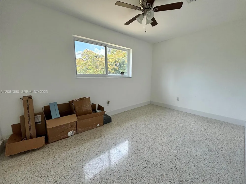 30 NE 125th St North Miami, FL 33161