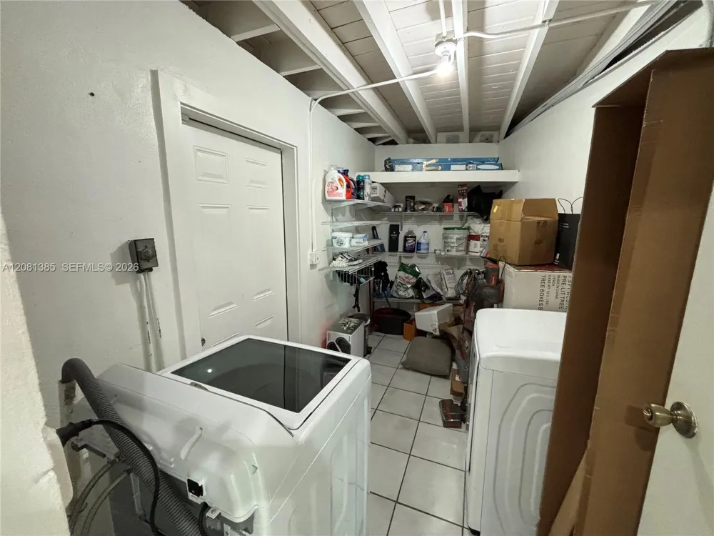 30 NE 125th St North Miami, FL 33161
