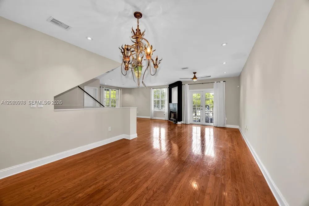 5801 SW 74th Ter #3 South Miami, FL 33143