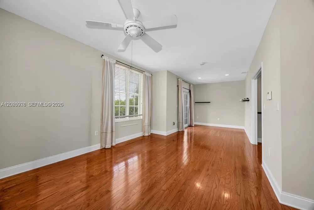 5801 SW 74th Ter #3 South Miami, FL 33143