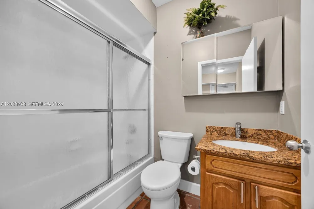 5801 SW 74th Ter #3 South Miami, FL 33143