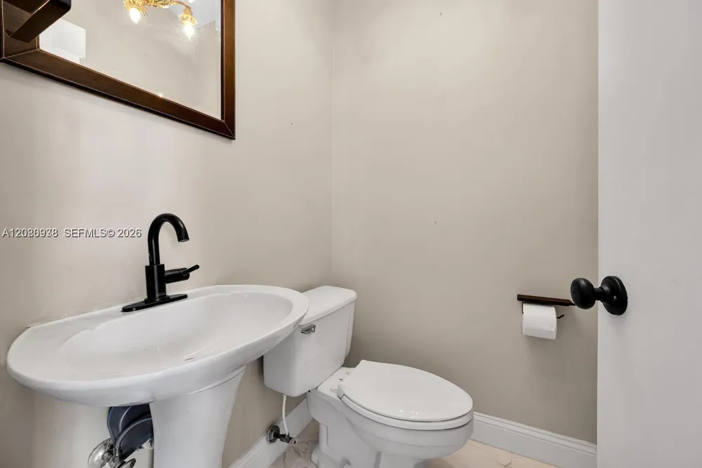 5801 SW 74th Ter #3 South Miami, FL 33143