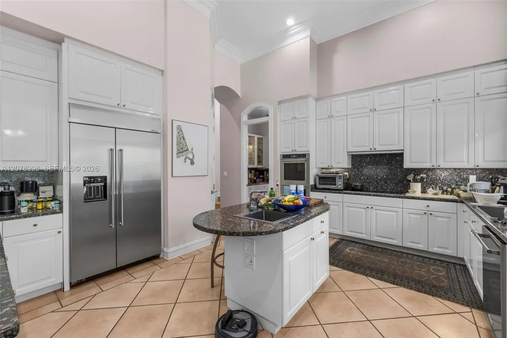 8430 SW 98th St Miami, FL 33156