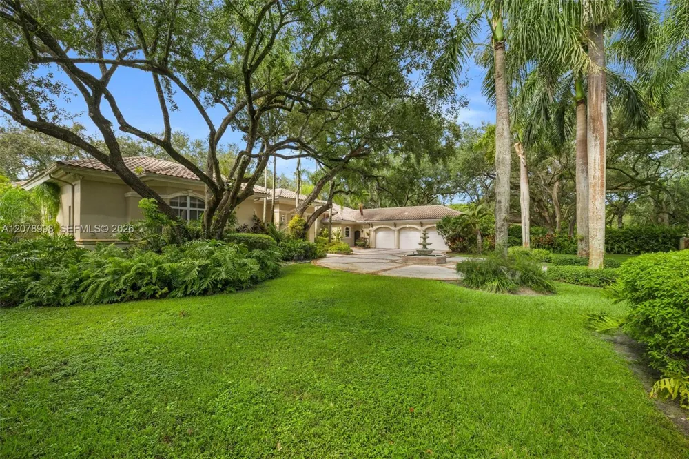 8430 SW 98th St Miami, FL 33156
