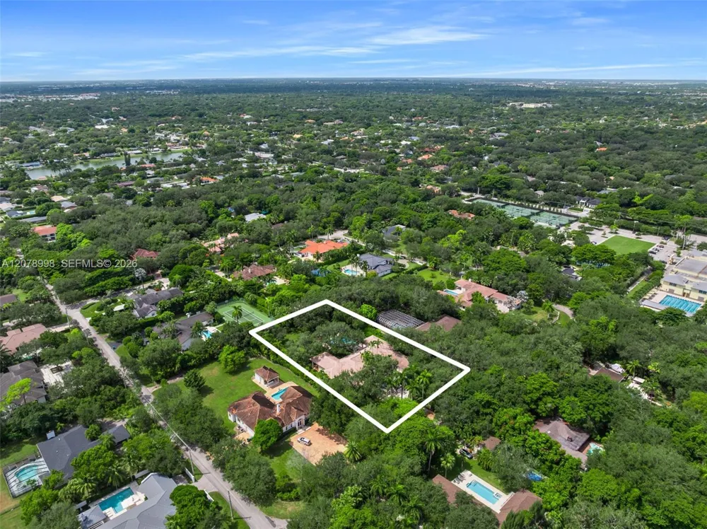 8430 SW 98th St Miami, FL 33156