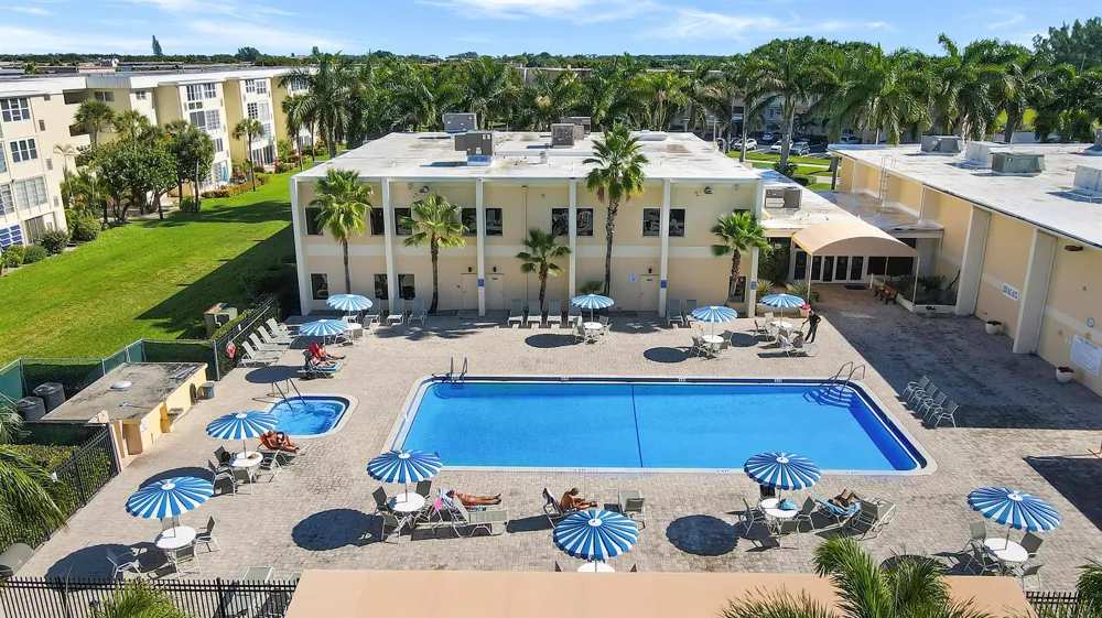 2515 NE 2nd Court #315 Boynton Beach, FL 33435