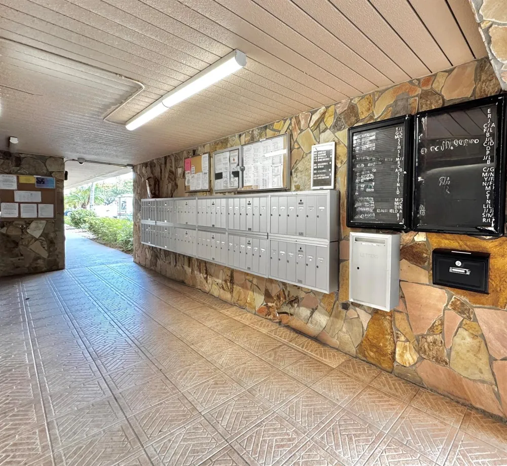 2515 NE 2nd Court #315 Boynton Beach, FL 33435