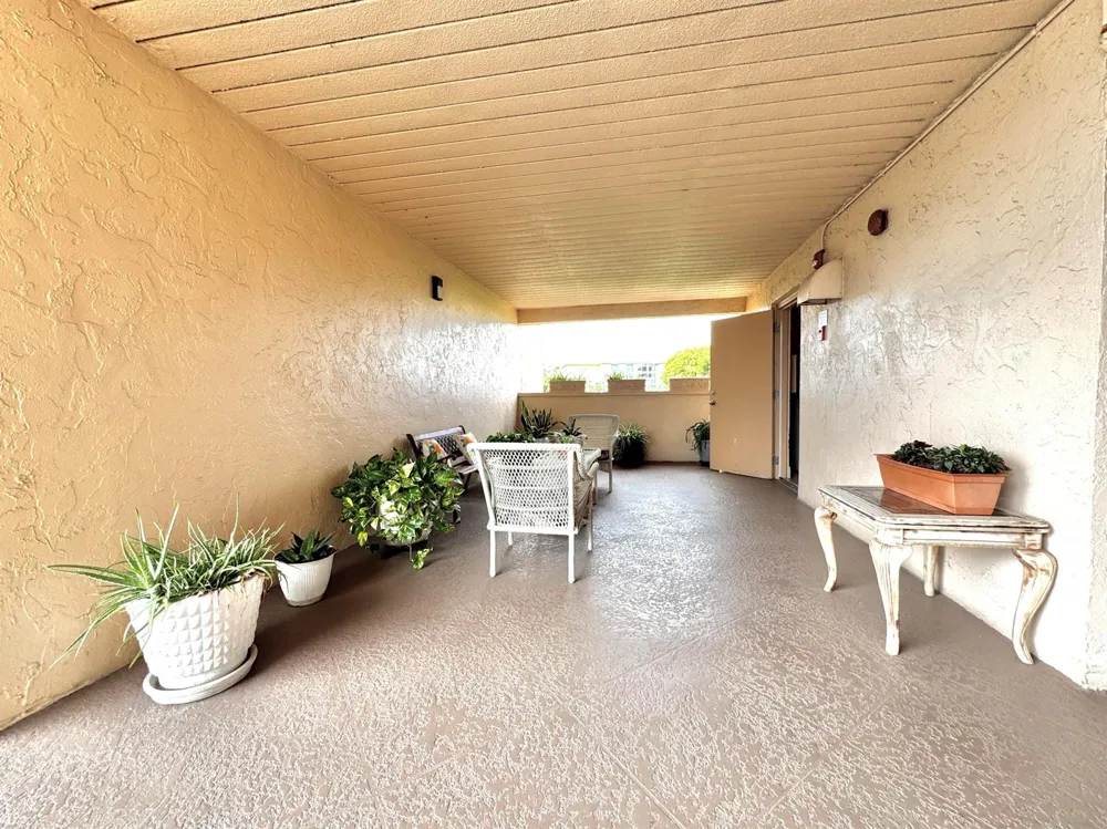 2515 NE 2nd Court #315 Boynton Beach, FL 33435