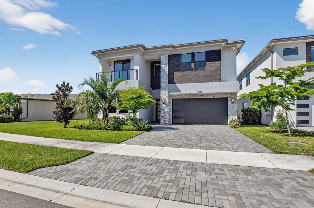 8215 Crystal Downs Avenue Boca Raton, FL 33434