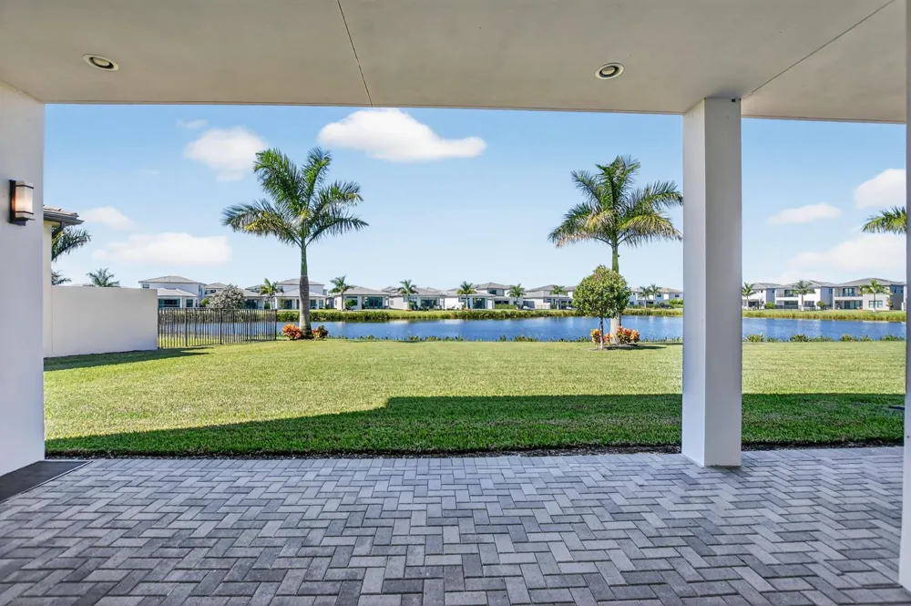 8215 Crystal Downs Avenue Boca Raton, FL 33434