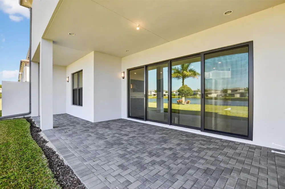 8215 Crystal Downs Avenue Boca Raton, FL 33434